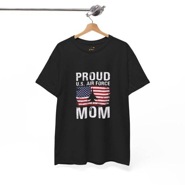 Proud U.S. Air Force Mom Unisex Heavy Cotton Tee