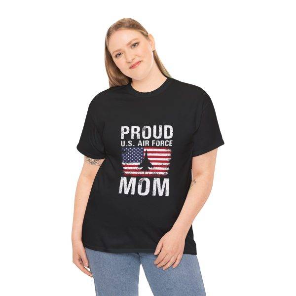 Proud U.S. Air Force Mom Unisex Heavy Cotton Tee